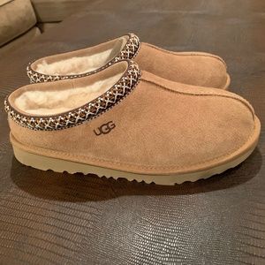 Ugg Tasman